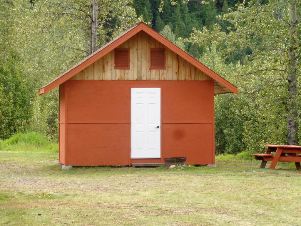 Wells Gray Golf & Rv Resort Clearwater Exteriör bild
